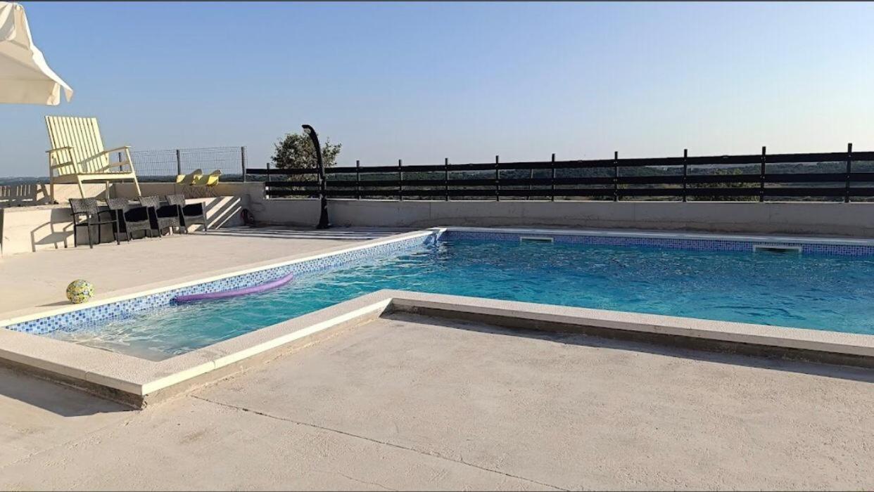 Apartmani Niko 1 Radovin 外观 照片
